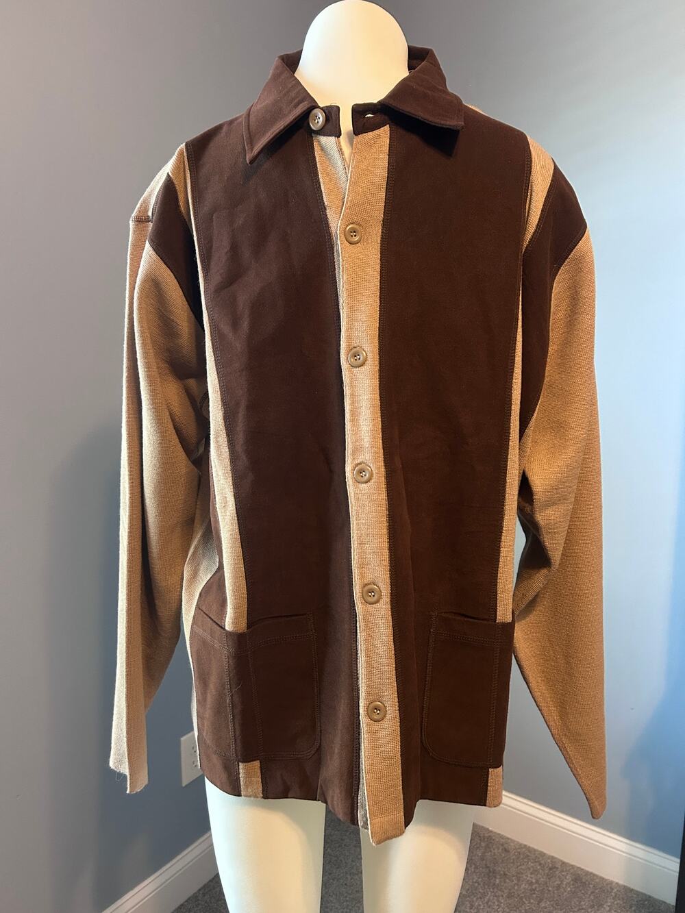 Travelsmith Mens Shirt XL - Long Sleeve Button Front